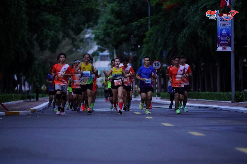 Hàng nghìn runners tham gia giải chạy Vietsovpetro Run 2024
