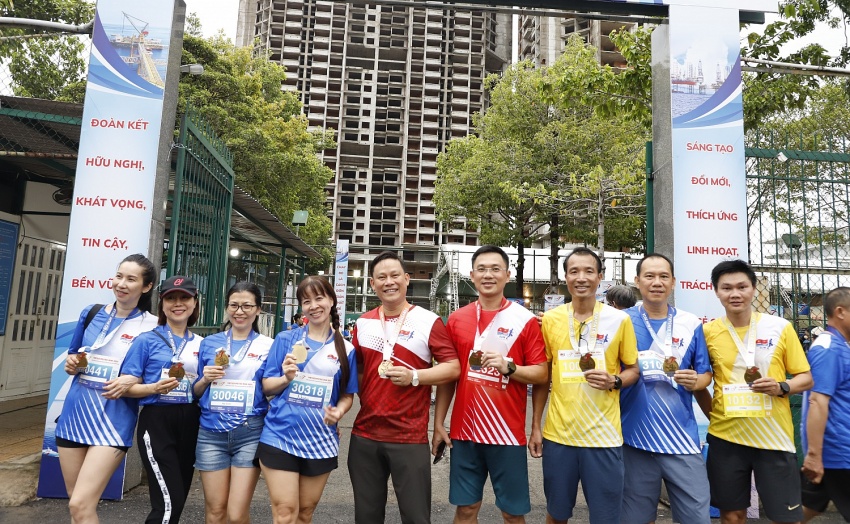 Hàng nghìn runners tham gia giải chạy Vietsovpetro Run 2024