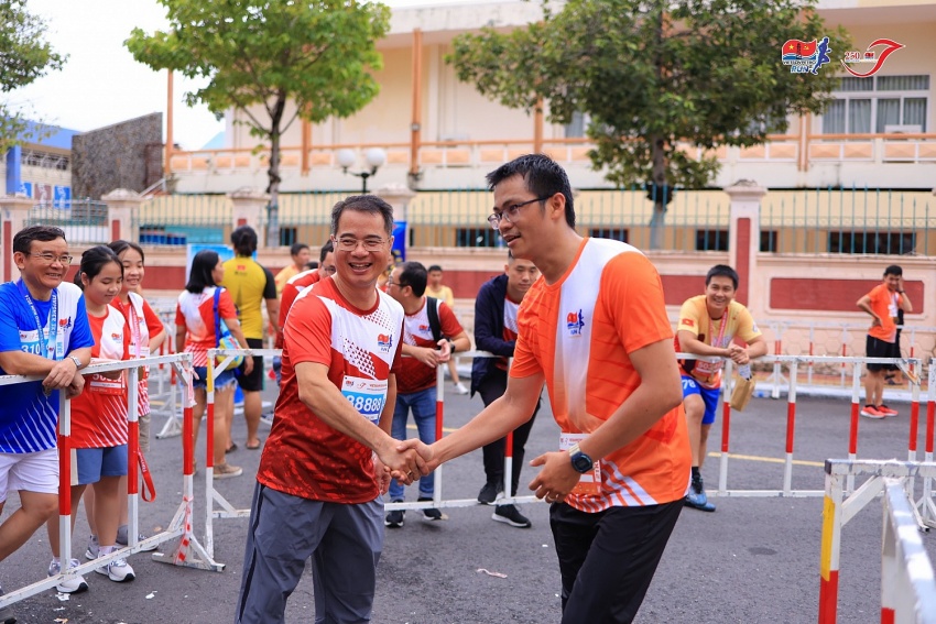 Hàng nghìn runners tham gia giải chạy Vietsovpetro Run 2024