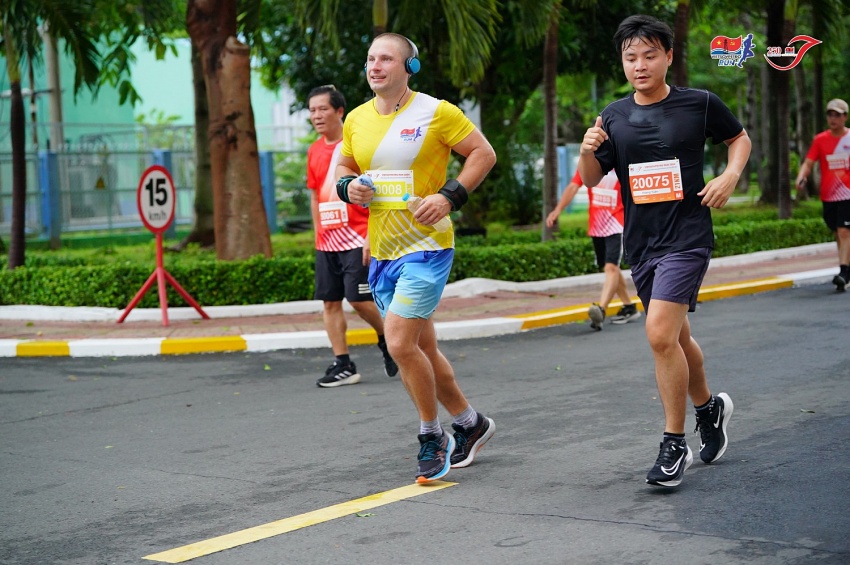 Hàng nghìn runners tham gia giải chạy Vietsovpetro Run 2024