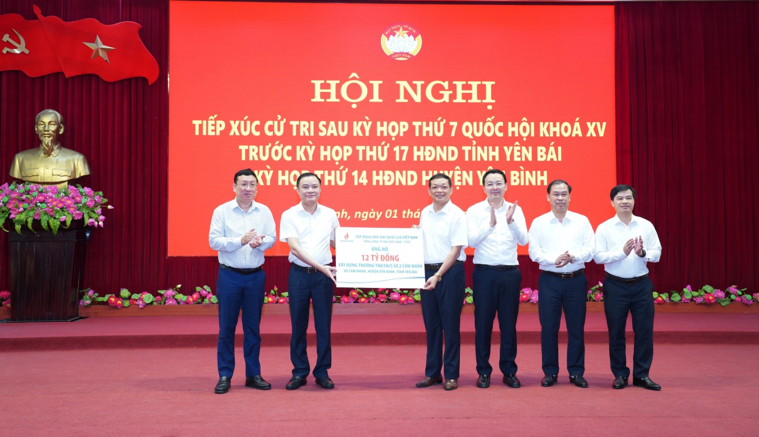 Petrovietnam hỗ trợ 12 tỷ đồng xây dựng trường học tại tỉnh Yên Bái Petrovietnam hỗ trợ 12 tỷ đồng xây dựng trường học tại tỉnh Yên Bái
