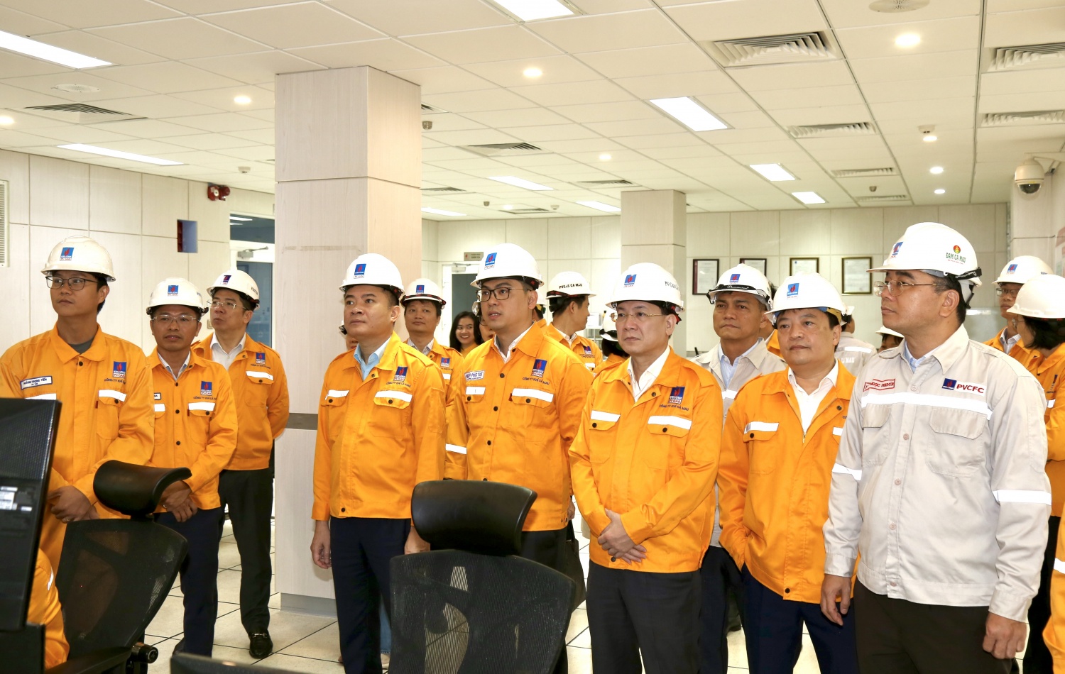 Đoàn công tác Petrovietnam thăm và làm việc tại Nhà máy Xử lý khí Cà Mau