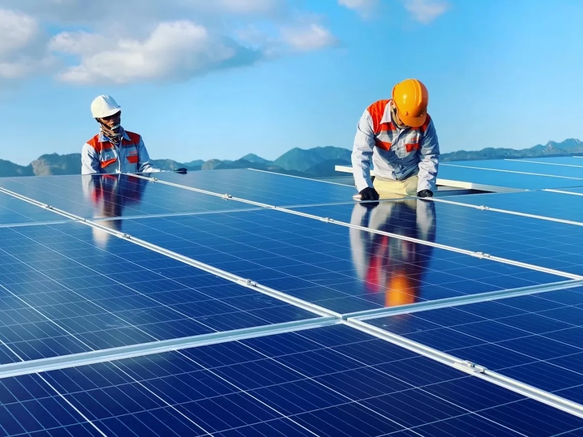 Bộ Công Thương bám sát chỉ đạo của Chính phủ về xây dựng dự thảo mua bán điện mặt trời mái nhà Bộ Công Thương bám sát chỉ đạo của Chính phủ về xây dựng dự thảo mua bán điện mặt trời mái nhà