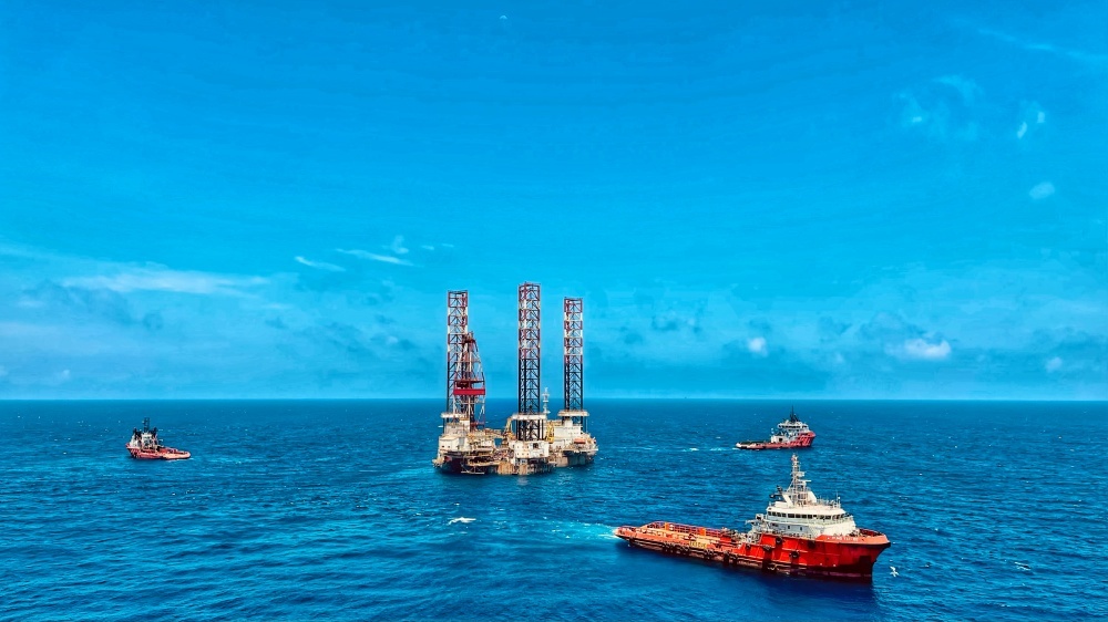 Giàn Murmanskaya - Tìm bến đỗ mới. Tác giả: Phạm Ngọc Phương Giàn Murmanskaya - Tìm bến đỗ mới. Tác giả: Phạm Ngọc Phương