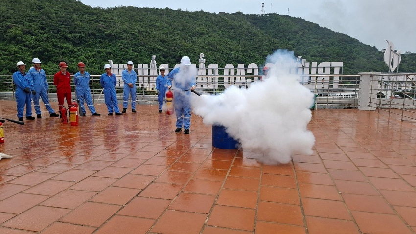 PV College diễn tập phương án phòng cháy chữa cháy năm 2024 PV College tổ chức diễn tập phòng cháy chữa cháy năm 2024