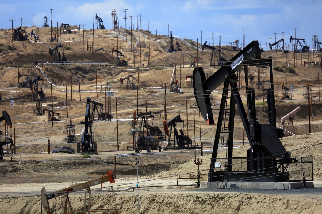 Bước đi mạo hiểm của California khi quốc hữu hóa dầu mỏ Bước đi mạo hiểm của California khi quốc hữu hóa dầu mỏ