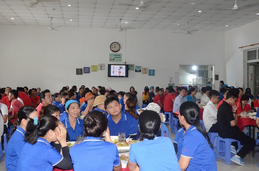 Ấm áp bữa cơm Công đoàn PVFCCo Ấm áp