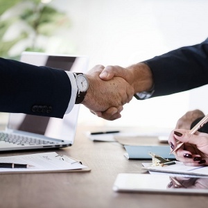 Hoạt động mua bán và sáp nhập trong ngành dầu mỏ Mỹ tiếp tục ghi dấu ấn