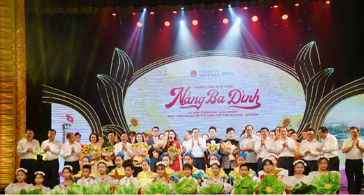 Chương trình nghệ thuật “Nắng Ba Đình” lần thứ ba Chương trình nghệ thuật “Nắng Ba Đình” lần thứ ba