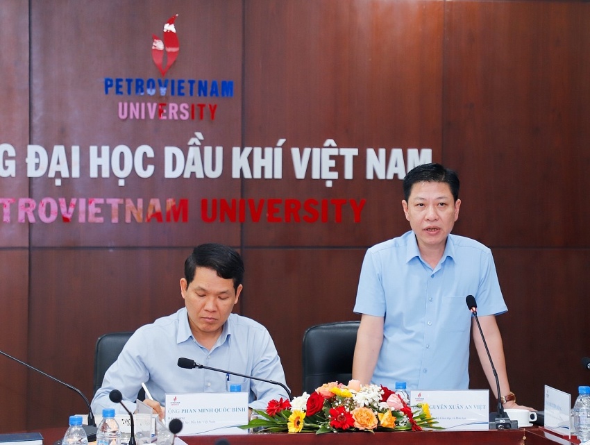 Tọa đàm về nhiệm vụ giáo dục chính trị, công tác sinh viên và bảo đảm an ninh Đoàn khảo sát Bộ GD&ĐT tổ chức tọa đàm giáo dục chính trị, công tác học sinh, sinh viên tại PVU