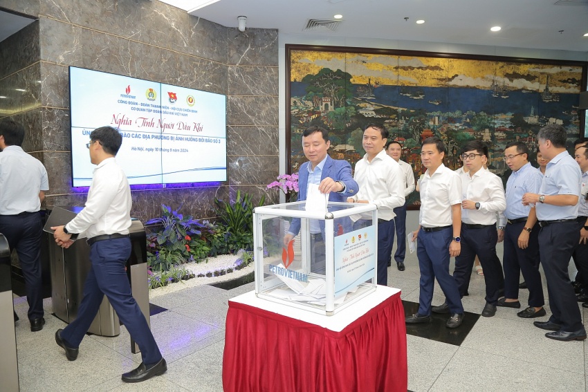 Petrovietnam phát động ủng hộ đồng bào các địa phương bị ảnh hưởng bởi bão số 3 Yagi Petrovietnam phát động ủng hộ đồng bào các địa phương bị ảnh hưởng bởi bão số 3 (Yagi)