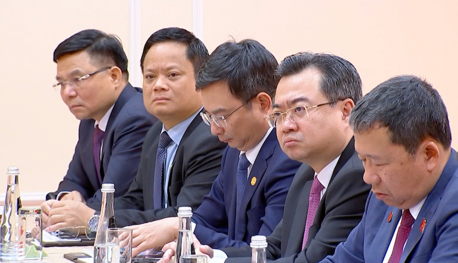 Liên doanh dầu khí Nga - Việt đã mang về cho đất nước gần 1 tỷ đô Liên doanh dầu khí Nga - Việt đã mang về cho đất nước gần 1 tỷ đô