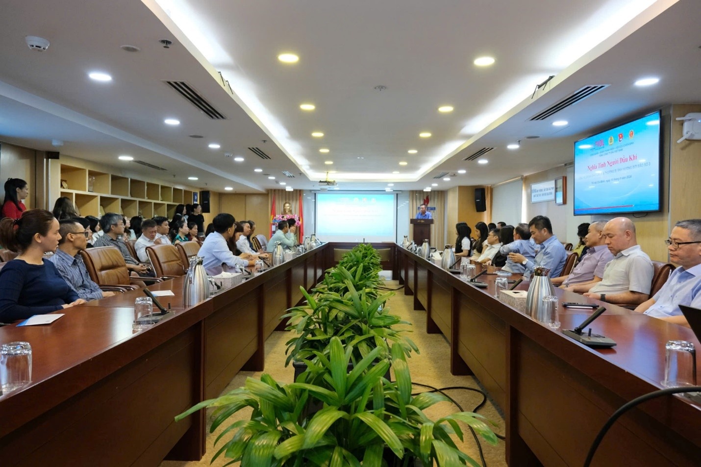 Toàn cảnh buổi phát động quyên góp Toàn cảnh buổi phát động quyên góp