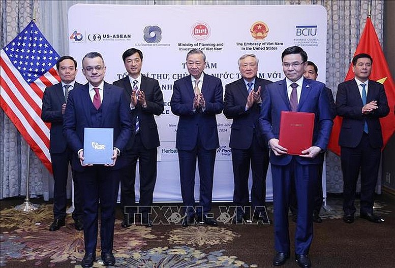 Tổng Bí thư, Chủ tịch nước Tô Lâm dự tọa đàm với các doanh nghiệp hàng đầu Hoa Kỳ Tổng Bí thư, Chủ tịch nước Tô Lâm dự tọa đàm với các doanh nghiệp hàng đầu Hoa Kỳ
