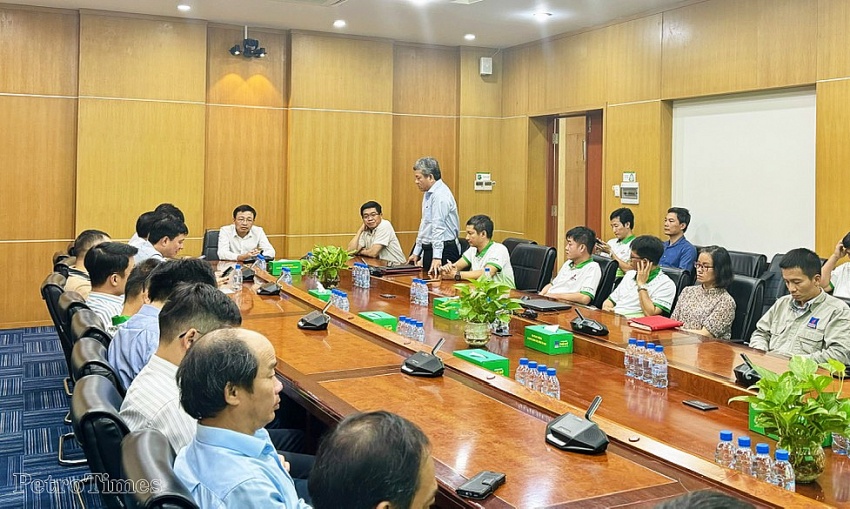 Công bố và trao Quyết định bổ nhiệm lại Giám đốc Nhà máy Đạm Phú Mỹ