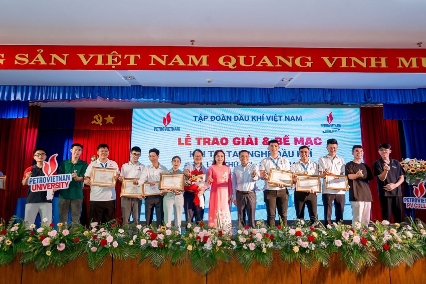 PVU Khẳng định Năng lực tại Hội thi tay nghề Dầu khí lần thứ VIII PVU khẳng định năng lực tại Hội thi tay nghề Dầu khí lần thứ VIII