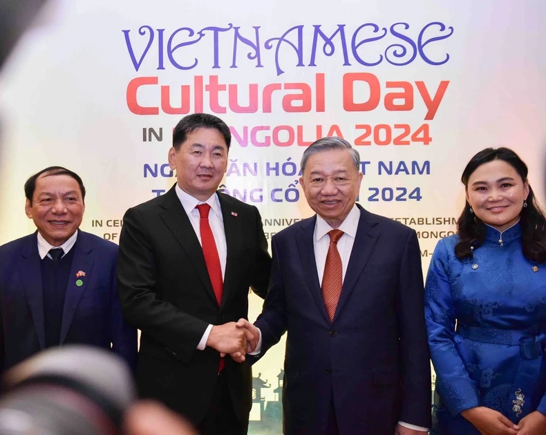 Tổng Bí thư, Chủ tịch nước Tô Lâm và Tổng thống Mông Cổ Ukhnaagiin Khurelsukh tại Lễ khai mạc Ngày Văn hóa Việt Nam tại Mông Cổ - Ảnh: Nhân Dân Tổng Bí thư, Chủ tịch nước Tô Lâm và Tổng thống Mông Cổ Ukhnaagiin Khurelsukh tại Lễ khai mạc Ngày Văn hóa Việt Nam tại Mông Cổ - Ảnh: Nhân Dân