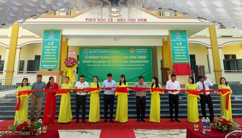 PVFCCo: Khánh thành, bàn giao Nhà lớp học và chức năng Trường THCS Quảng Tiên