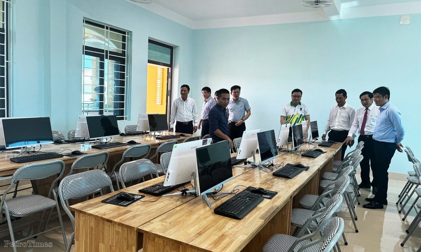 PVFCCo: Khánh thành, bàn giao Nhà lớp học và chức năng Trường THCS Quảng Tiên