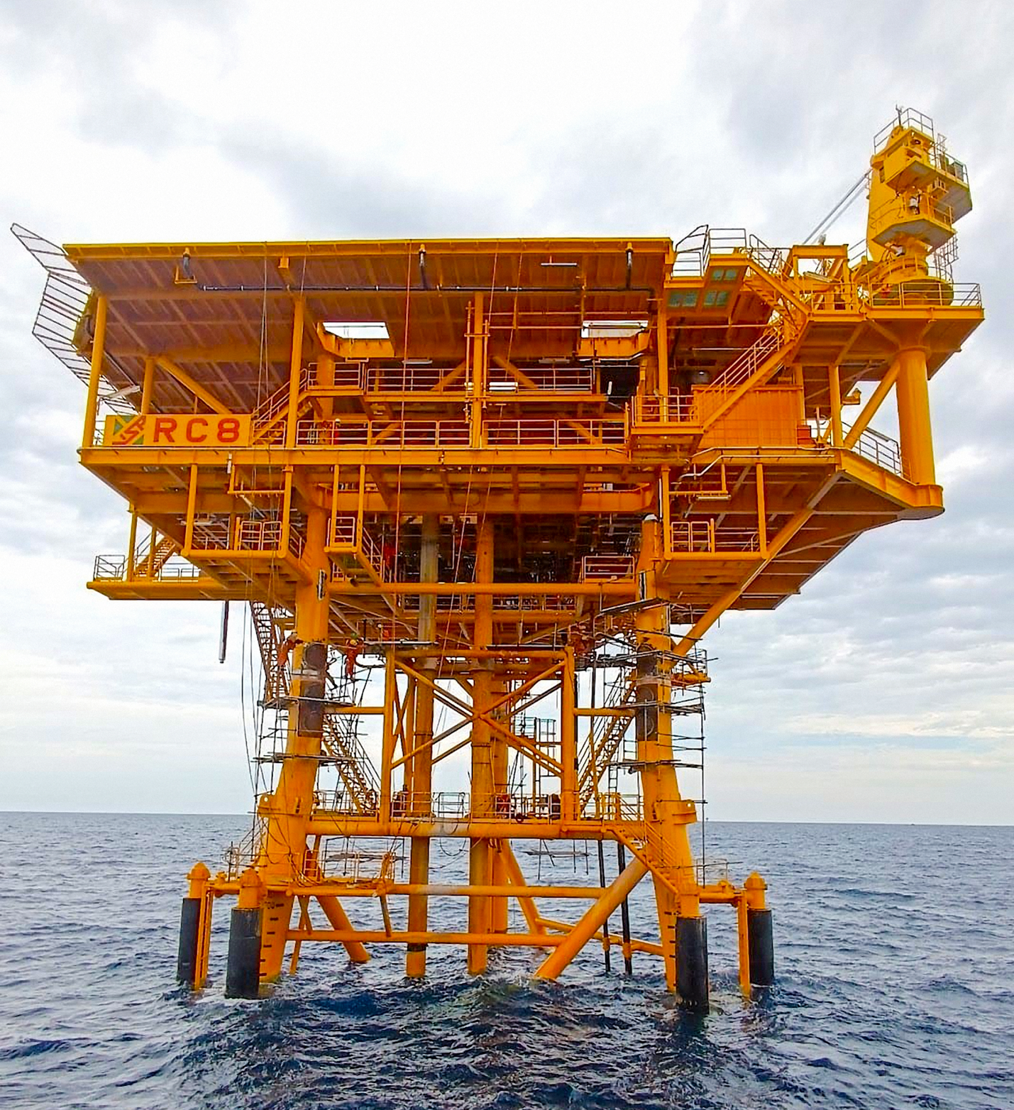 Tuổi trẻ XNXL Vietsovpetro dám nghĩ, dám làm, đổi mới sáng tạo trong công trình chế tạo và lắp đặt Topside giàn RC-8 Tuổi trẻ XNXL Vietsovpetro dám nghĩ, dám làm, đổi mới sáng tạo trong công trình chế tạo và lắp đặt Topside giàn RC-8