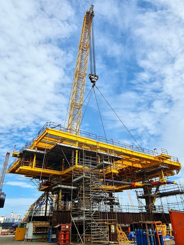 Tuổi trẻ XNXL Vietsovpetro dám nghĩ, dám làm, đổi mới sáng tạo trong công trình chế tạo và lắp đặt Topside giàn RC-8 Tuổi trẻ XNXL Vietsovpetro dám nghĩ, dám làm, đổi mới sáng tạo trong công trình chế tạo và lắp đặt Topside giàn RC-8
