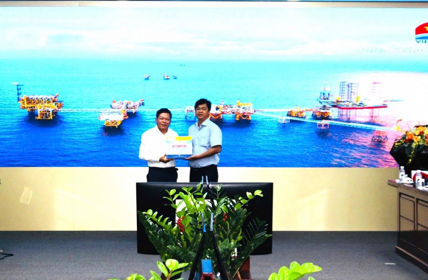Báo cáo viên cấp tỉnh Bà Rịa – Vũng Tàu nghiên cứu thực tế tại Vietsovpetro Báo cáo viên cấp tỉnh Bà Rịa - Vũng Tàu nghiên cứu thực tế tại Vietsovpetro