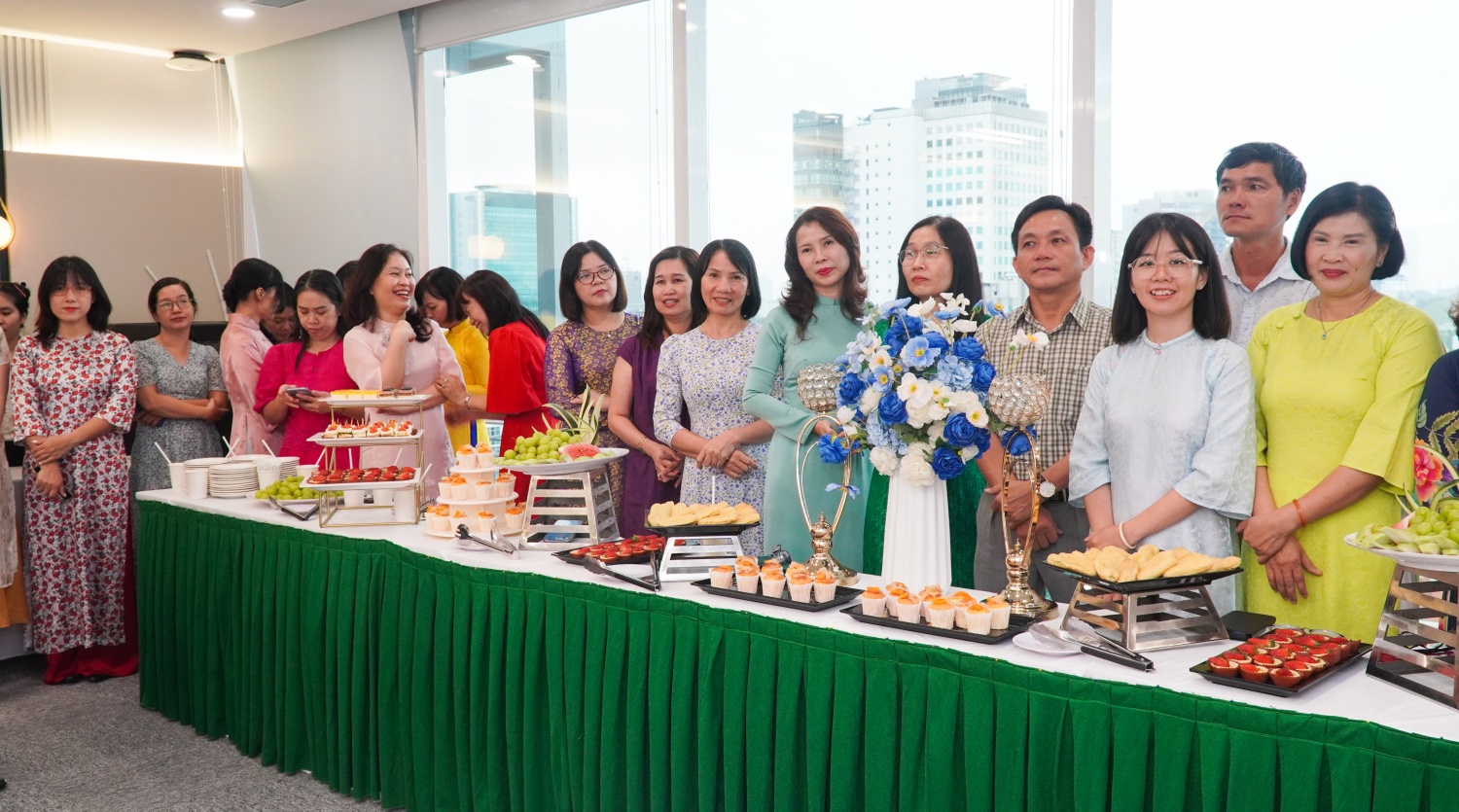 Công đoàn PVFCCo tổ chức kỷ niệm ngày Phụ Nữ Việt Nam 20/10 Công đoàn PVFCCo tổ chức kỷ niệm ngày Phụ nữ Việt Nam 20/10