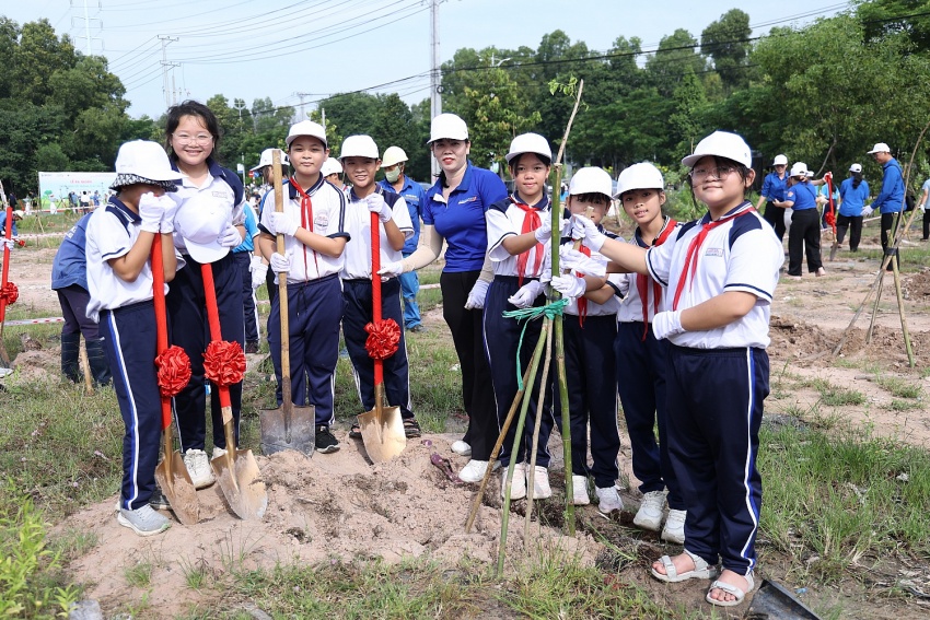 Lễ ra quân thực hiện “Tết trồng cây 2024” tại xã đảo Long Sơn Bà Rịa-Vũng Tàu: Lễ ra quân thực hiện “Tết trồng cây 2024” tại xã đảo Long Sơn