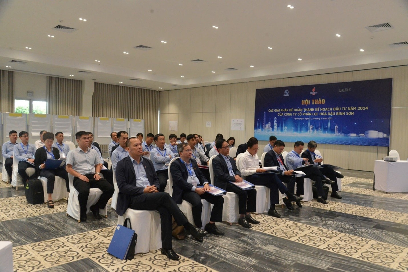 Đội ngũ lãnh đạo, quản lý của BSR tham dự Hội thảo “Triển khai kế hoạch đầu tư năm 2024” bằng công nghệ đồng hợp Malik