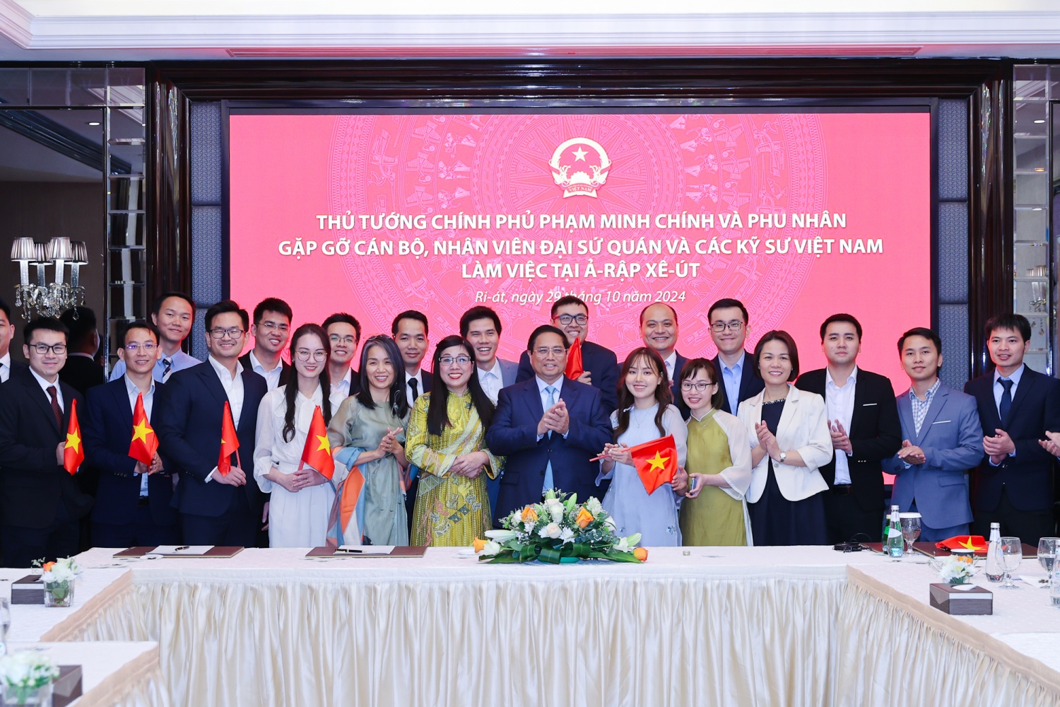 Đột phá mở đường, huy động những nguồn lực mới trong kỷ nguyên vươn mình của dân tộc Đột phá mở đường, huy động những nguồn lực mới trong kỷ nguyên vươn mình của dân tộc