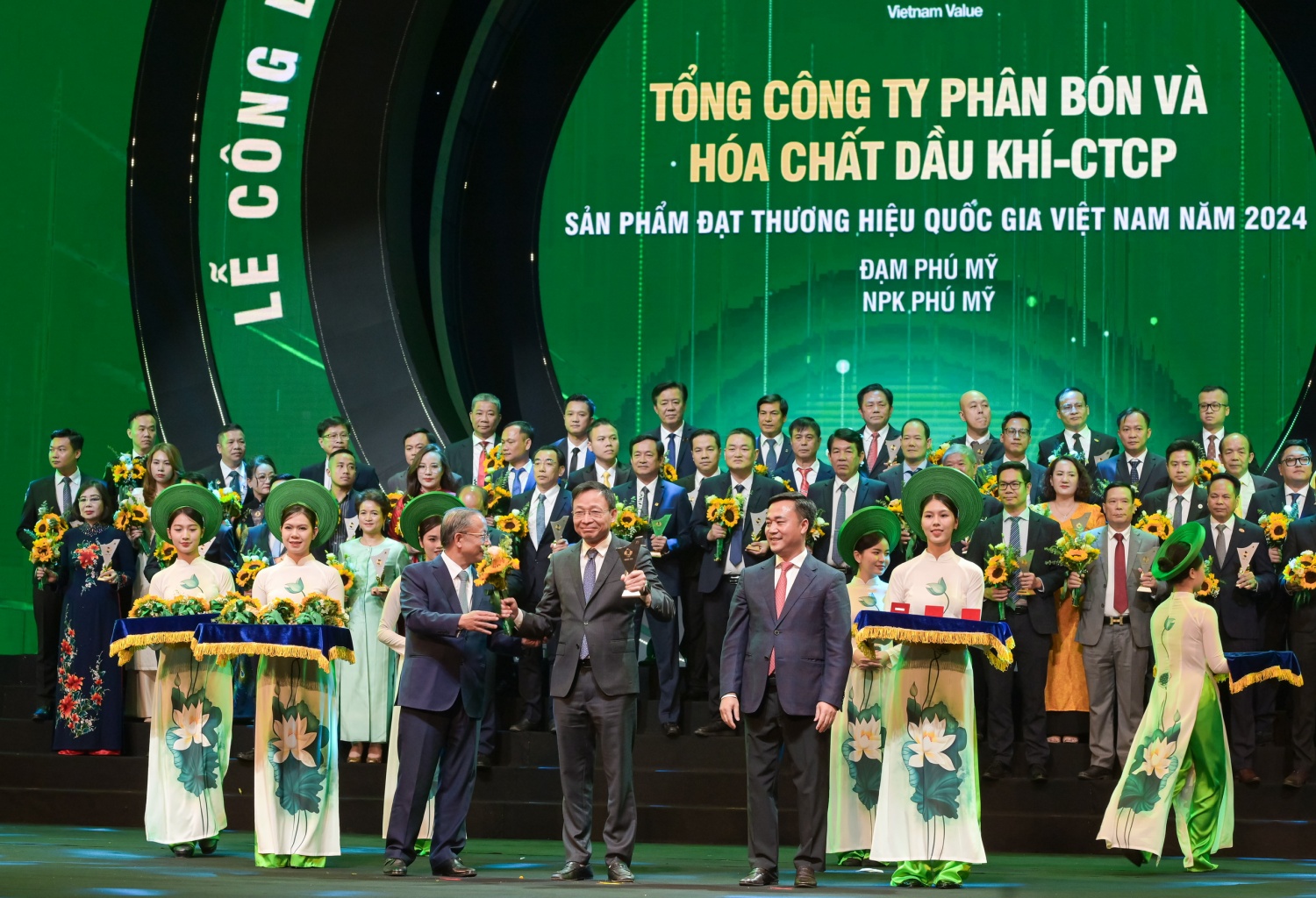 Đạm Phú Mỹ và NPK Phú Mỹ tiếp tục được công nhận là “Thương hiệu Quốc gia” năm 2024