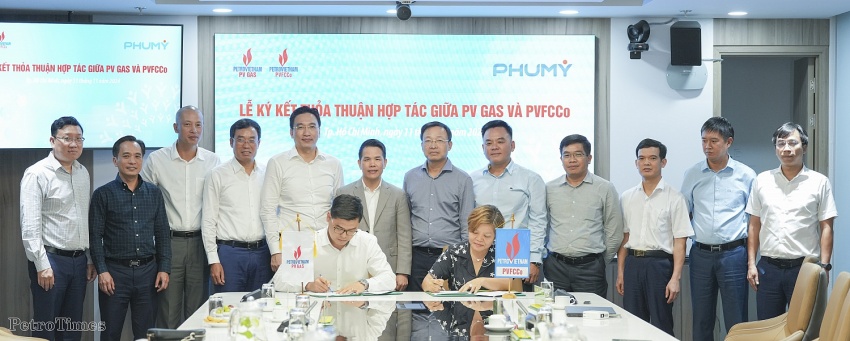 PVFCCo và PV GAS tăng cường hợp tác vì sự phát triển bền vững PVFCCo và PV GAS tăng cường hợp tác vì sự phát triển bền vững