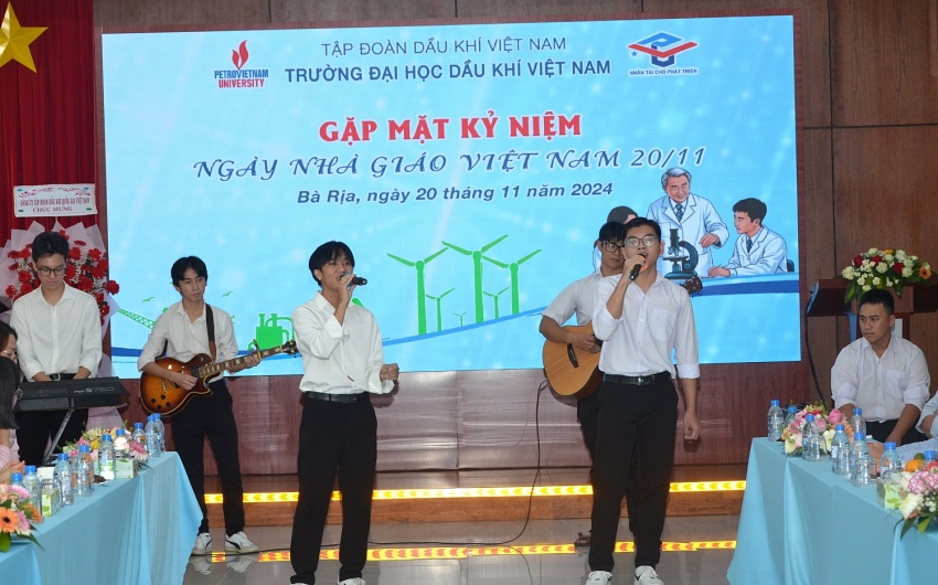 Trường Đại học Dầu khí Việt Nam kỷ niệm Ngày Nhà giáo Việt Nam Trường Đại học Dầu khí Việt Nam tổ chức gặp mặt kỷ niệm Ngày Nhà giáo Việt Nam