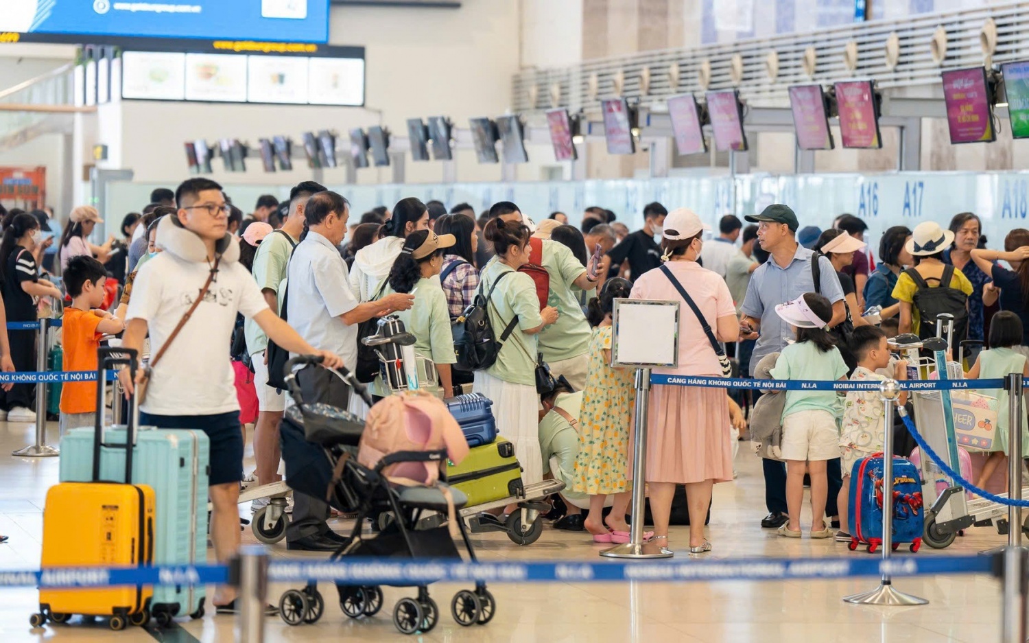Nhiều đường bay dịp Tết Nguyên đán đã kín chỗ Nhiều đường bay dịp Tết Nguyên đán đã kín chỗ