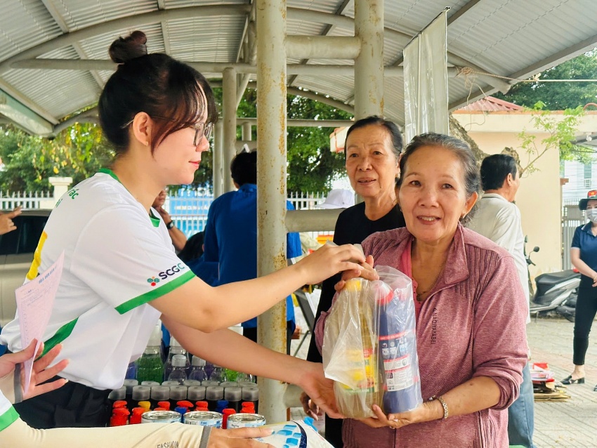 Bà Rịa - Vũng Tàu: Ngày hội “đổi rác lấy quà” tại xã Đảo Long Sơn Bà Rịa - Vũng Tàu: Chương trình “đổi rác lấy quà” tại xã đảo Long Sơn