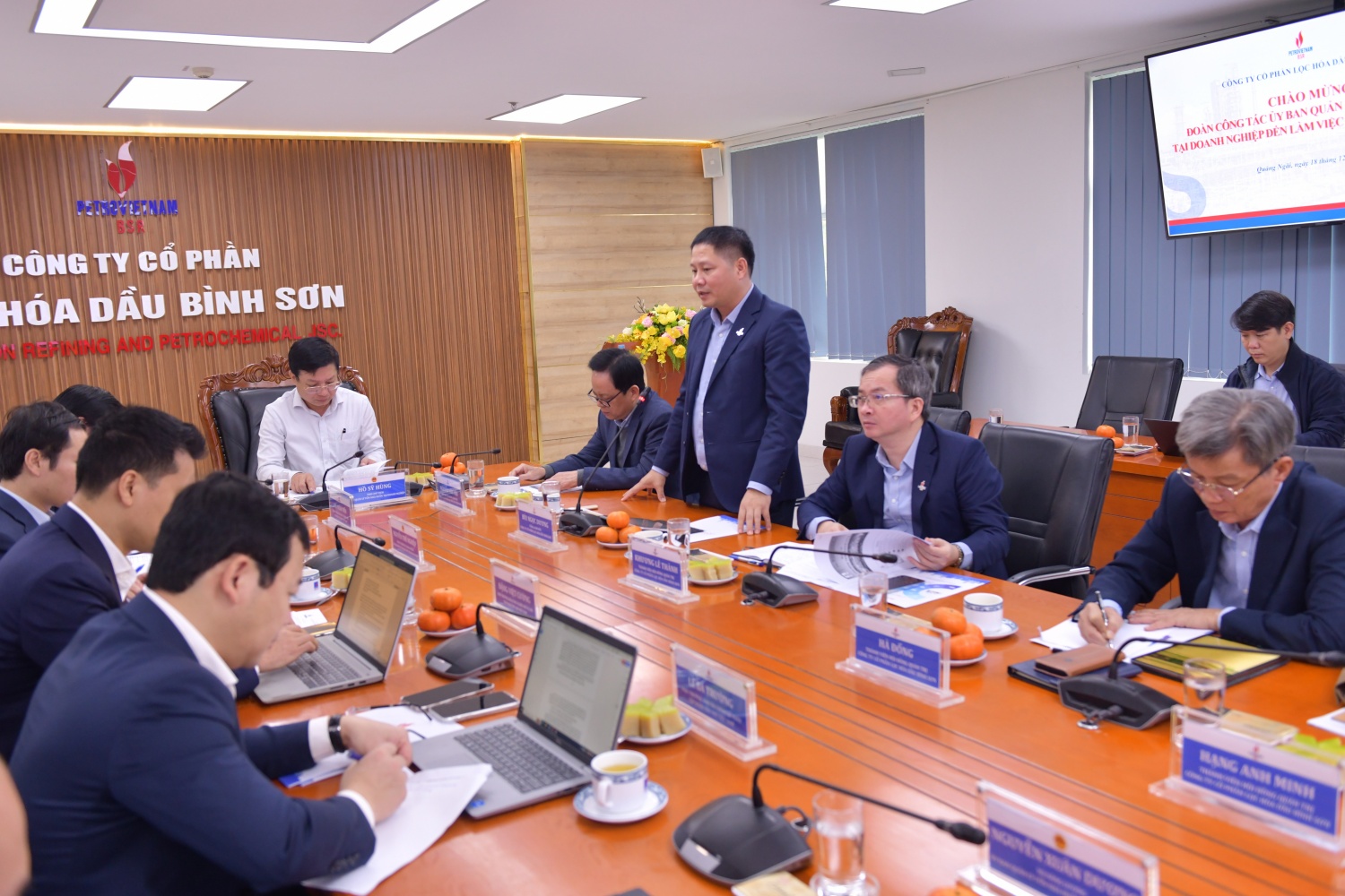 Tổng Giám đốc BSR Bùi Ngọc Dương báo cáo về kết quả sản xuất kinh doanh năm 2024 Tổng Giám đốc BSR Bùi Ngọc Dương báo cáo về kết quả sản xuất kinh doanh năm 2024