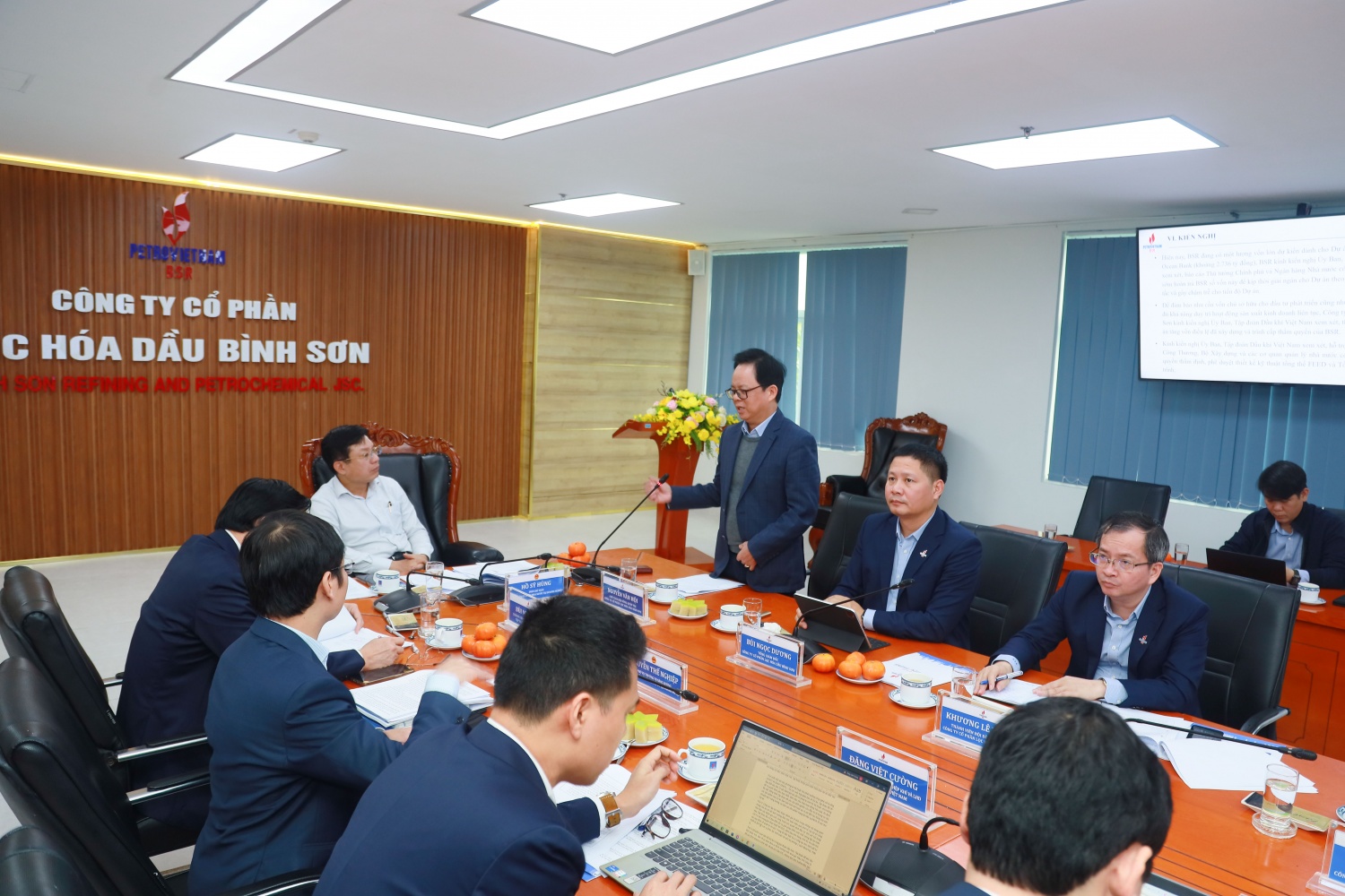 Chủ tịch HĐQT BSR Nguyễn Văn Hội phát biểu tại buổi làm việc. Chủ tịch HĐQT BSR Nguyễn Văn Hội phát biểu tại buổi làm việc.