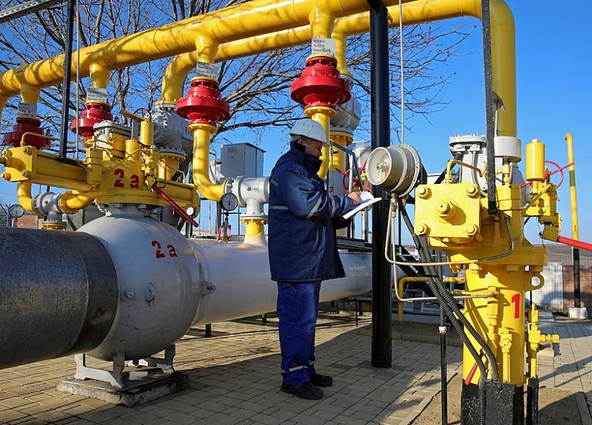 Nhân viên làm việc tại một nhà máy phân phối khí đốt của công ty năng lượng Moldovatransgaz tại Chisinau, Moldova - Ảnh: Reuters Nhân viên làm việc tại một nhà máy phân phối khí đốt của công ty năng lượng Moldovatransgaz tại Chisinau, Moldova - Ảnh: Reuters