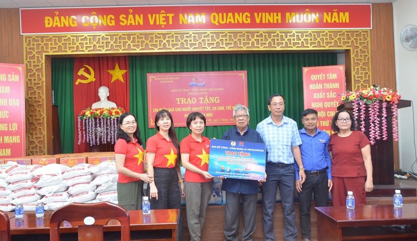 Chuỗi hoạt động ý nghĩa của Ban Nữ Công Vietsovpetro Chào đón Xuân Ất Tỵ 2025 Ban Nữ công Công đoàn Vietsovpetro tổ chức chuỗi hoạt động ý nghĩa chào đón xuân Ất Tỵ 2025