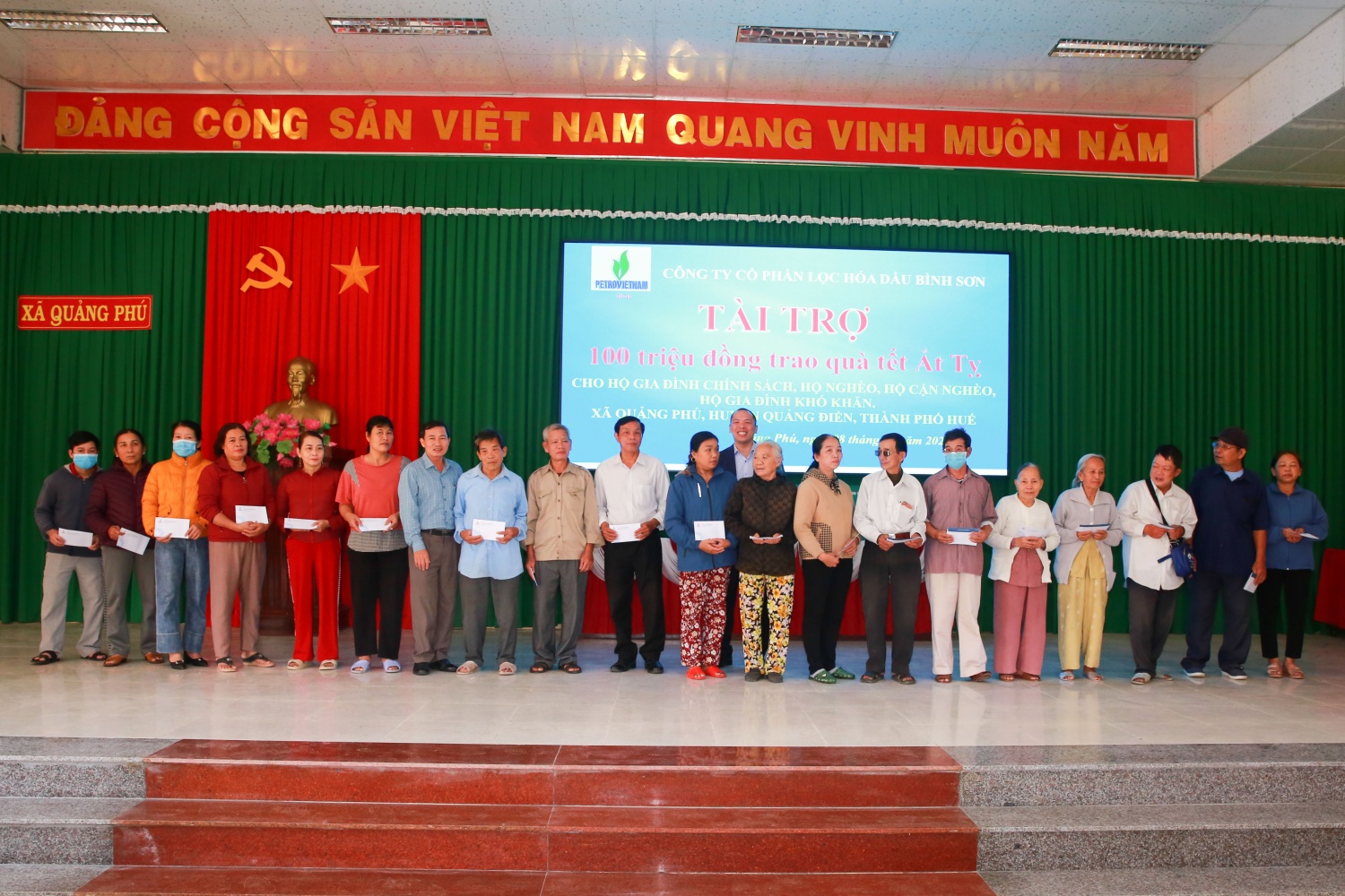 BSR thực hiện nhiều chương trình an sinh xã hội nhân dịp Tết Nguyên đán Ất Tỵ năm 2025 BSR thực hiện nhiều chương trình an sinh xã hội nhân dịp Tết Nguyên đán Ất Tỵ năm 2025