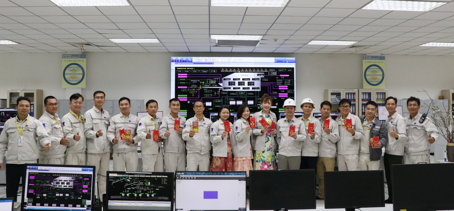 [CHÙM ẢNH] Tuổi trẻ dầu khí đón Xuân trên những công trình
