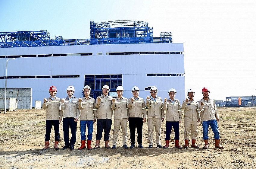 Trao quyết định bổ nhiệm Phó trưởng Ban QLDA Long Phú 1 Trao quyết định bổ nhiệm Phó trưởng Ban QLDA Long Phú 1