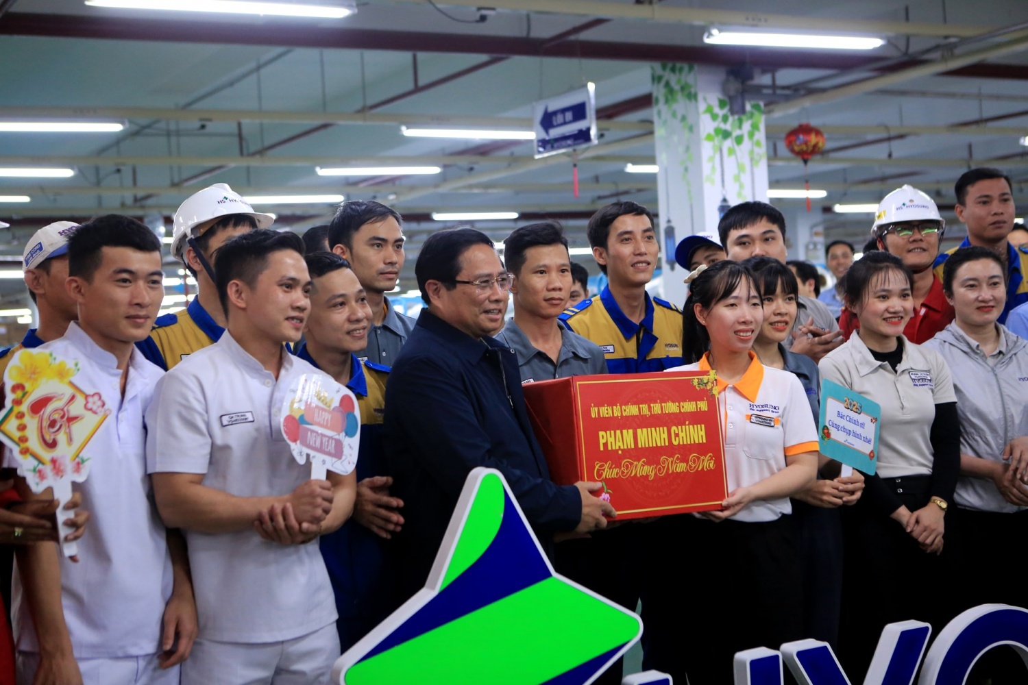 Thủ tướng thăm và làm việc với doanh nghiệp Hàn Quốc tại Quảng Nam Thủ tướng thăm và làm việc với doanh nghiệp Hàn Quốc tại Quảng Nam