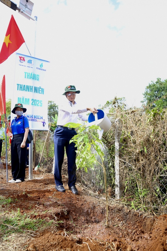 Tháng Thanh niên 2025: Tuổi trẻ tự hào, vững tin theo Đảng, chung tay bảo vệ môi trường