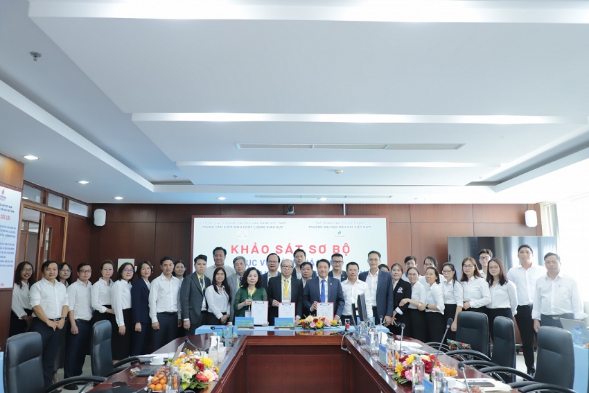 Khảo sát sơ bộ Kiểm định chất lượng Trường Đại học Dầu khí Việt Nam giai đoạn 2025 – 2030 Đánh giá ngoài Khảo sát sơ bộ Kiểm định chất lượng Trường Đại học Dầu khí Việt Nam giai đoạn 2025 – 2030