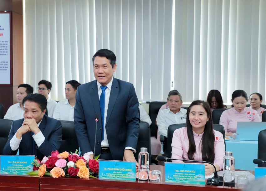 Khai mạc khảo sát chính thức Kiểm định chất lượng cơ sở giáo dục Trường Đại học Dầu khí Việt Nam, chu kỳ 2 Bắt đầu khảo sát chính thức phục vụ đánh giá ngoài Trường Đại học Dầu khí Việt Nam, chu kỳ 2