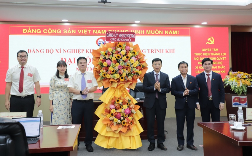 Đại hội điểm Đảng bộ XN Khí Vietsovpetro lần thứ VI thành công tốt đẹp Đảng bộ Xí nghiệp Khí quyết tâm hoàn thành mục tiêu vì sự phát triển bền vững của Vietsovpetro