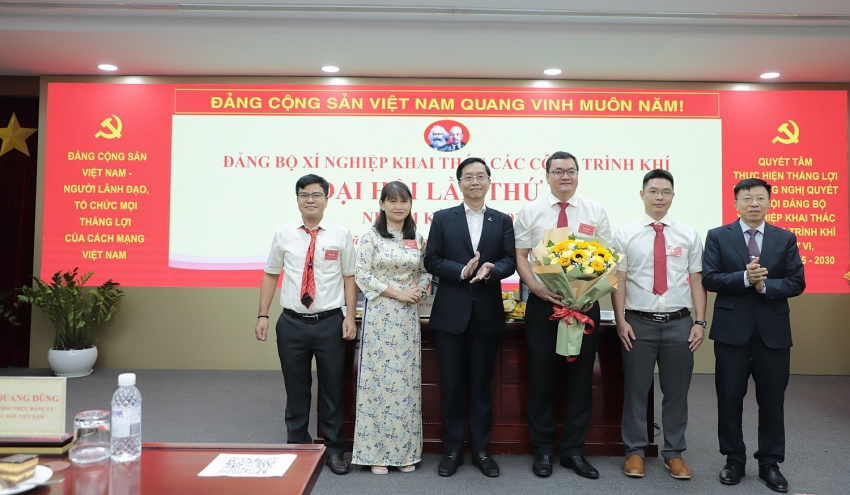 Đại hội điểm Đảng bộ XN Khí Vietsovpetro lần thứ VI thành công tốt đẹp Đảng bộ Xí nghiệp Khí quyết tâm hoàn thành mục tiêu vì sự phát triển bền vững của Vietsovpetro