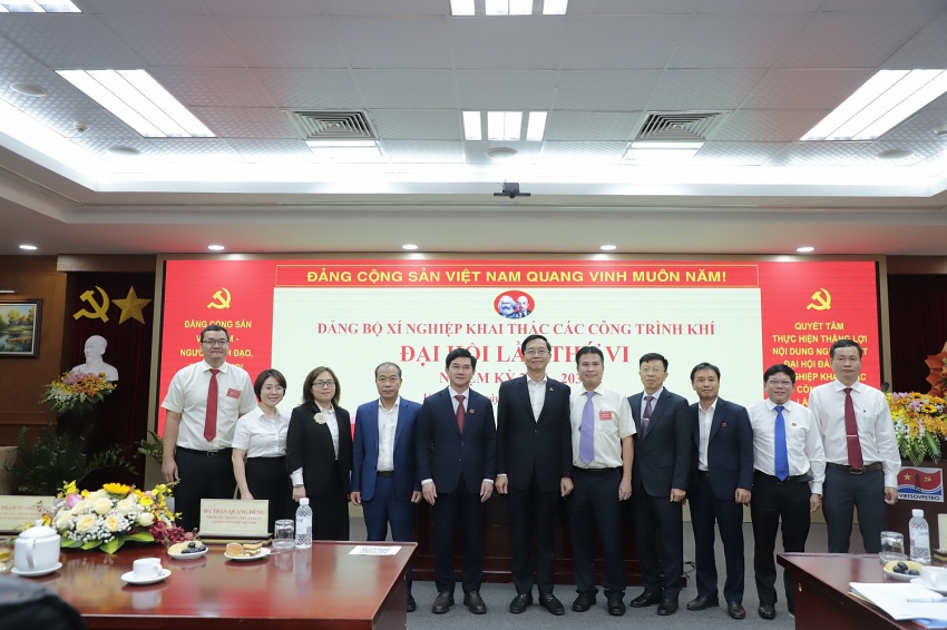 Đại hội điểm Đảng bộ XN Khí Vietsovpetro lần thứ VI thành công tốt đẹp Đảng bộ Xí nghiệp Khí quyết tâm hoàn thành mục tiêu vì sự phát triển bền vững của Vietsovpetro