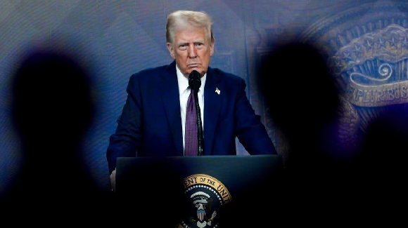 Thấy gì từ cuộc gặp giữa lãnh đạo ngành dầu khí Mỹ với ông Trump?